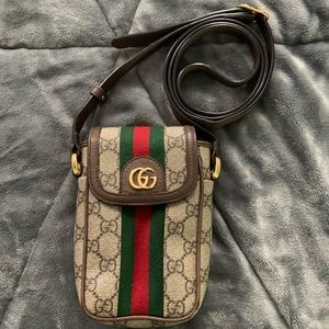 Gucci cross body bag